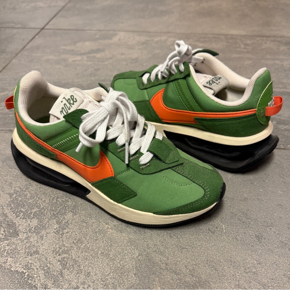 Nike Air Max Pre-Day LX Chlorophyll 2021 DC5330-300 Green Orange Kids 4 Wmns 5.5 - Picture 4 of 9